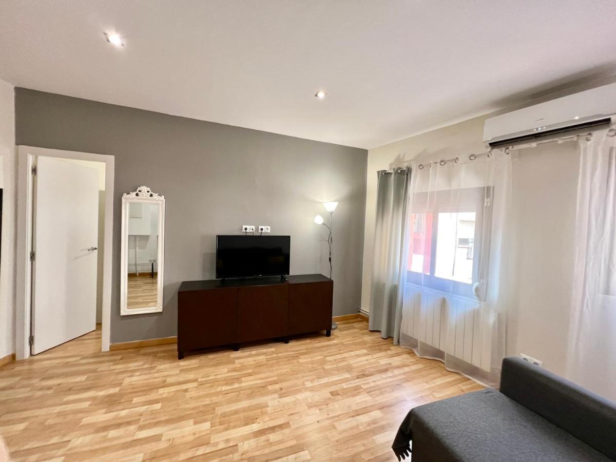 Comfortable Renovated Flat, Wifi! Badalona Exterior photo